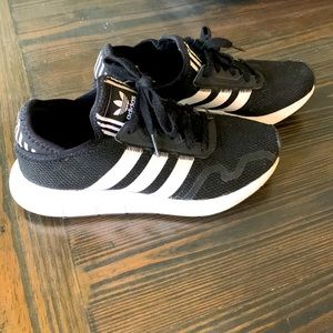 Youth Adidas shoes size 5.5
